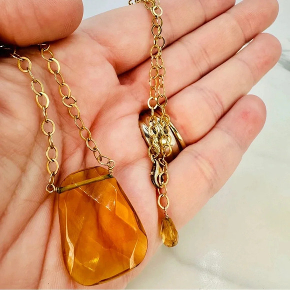 Honey Yellow Faceted Glass Pendant Necklace Delicate Chain Citrine Dangl… - Picture 2 of 9